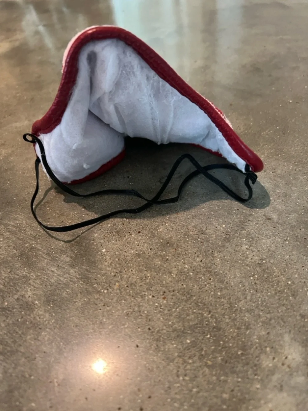 Authentic Louis Vuitton Pink Face Mask with Red Logo Trim - Picture 6 of 8